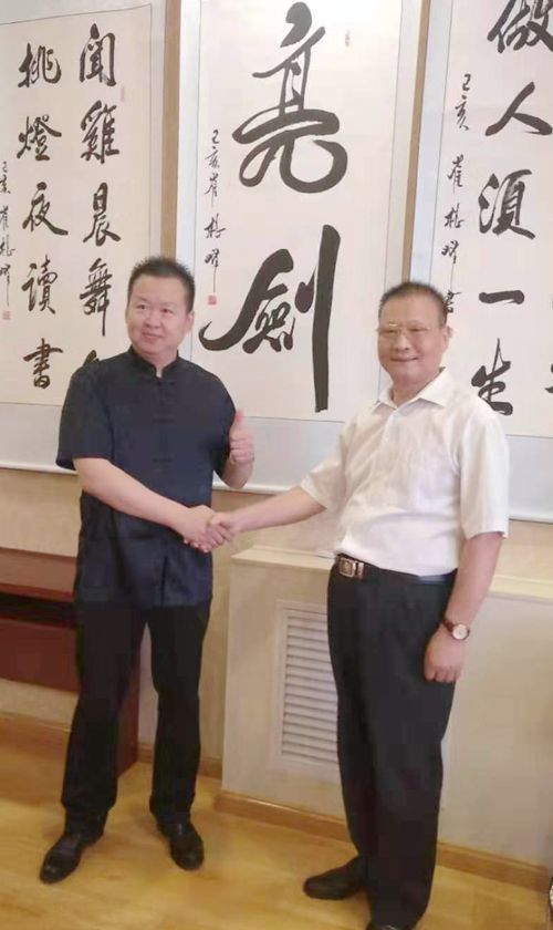 老驥伏櫪，紅心向黨——崔根峰將軍書法展觀感